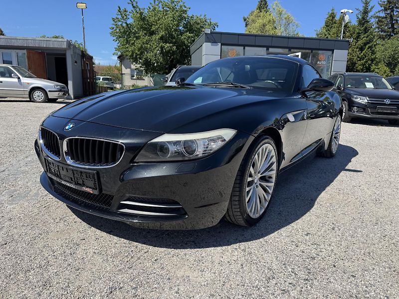 BMW Z4 (2009) 3.0i 190kw Kabrio REZERVACE - fotka 18 z 28
