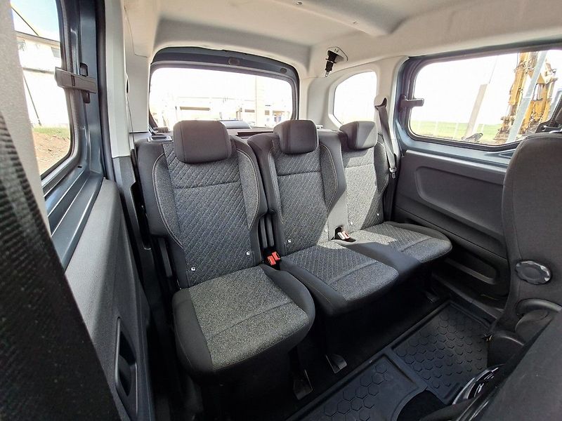 Peugeot Rifter ALLURE 1,5 BHDi 100k M6 - fotka 6 z 26