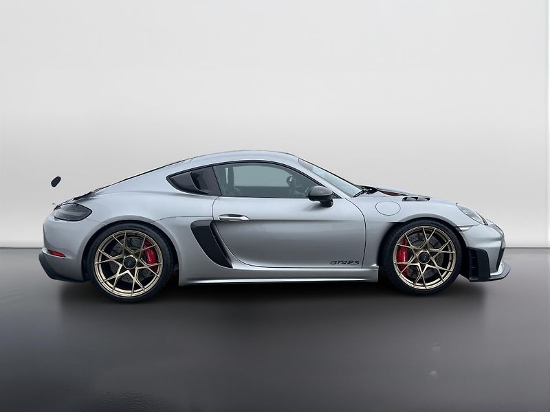 Porsche Cayman GT4 RS - fotka 8 z 26