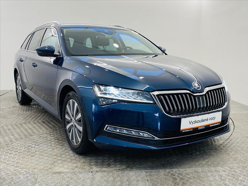 Škoda Superb 2,0 TDI 110kW DSG Style - fotka 22 z 25