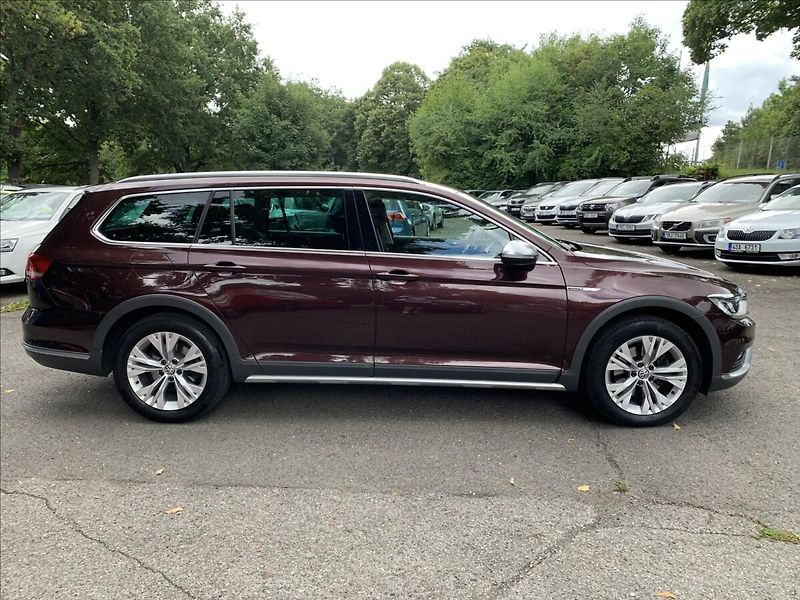 Volkswagen Passat 2,0 TDI ALLTRACK 1.MAJ.,ČR,SER - fotka 4 z 20