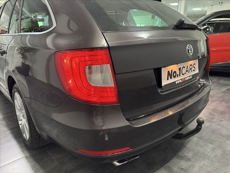 Škoda Superb 2,0   TDI 103KW ELEGANCE XEN - fotka 28 z 34