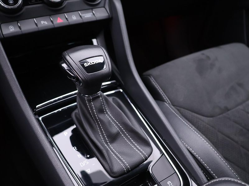 Škoda Kodiaq 1,5 TSI 110kW DSG Sportline DP - fotka 25 z 36