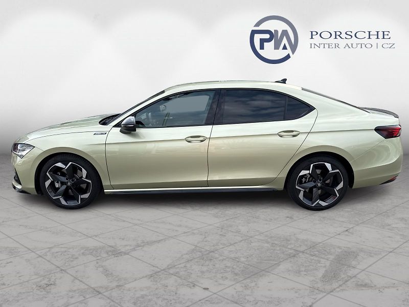 Škoda Superb Sportline 2.0TSI 195kw DSG 4x4 - fotka 3 z 29