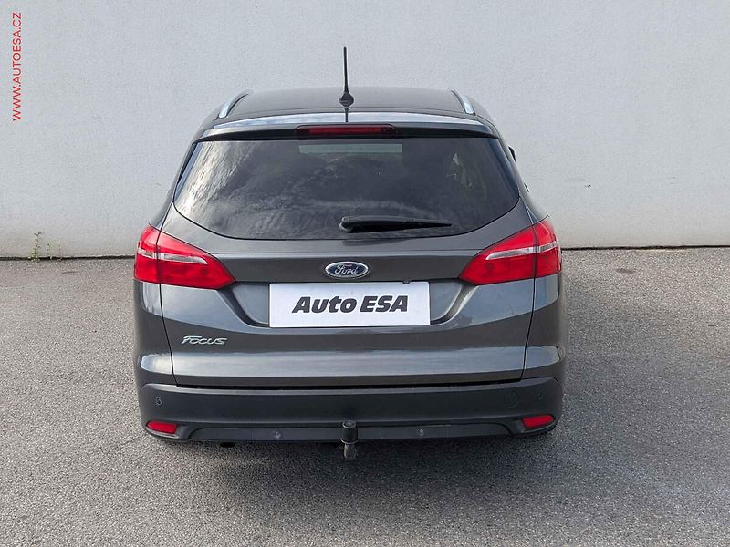 Ford Focus (2018) 1.6TDCi, 2.maj,ČR, Titanium - fotka 5 z 17