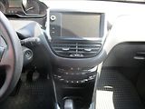 Peugeot 208 1.2i Klima, Navi - náhled 9
