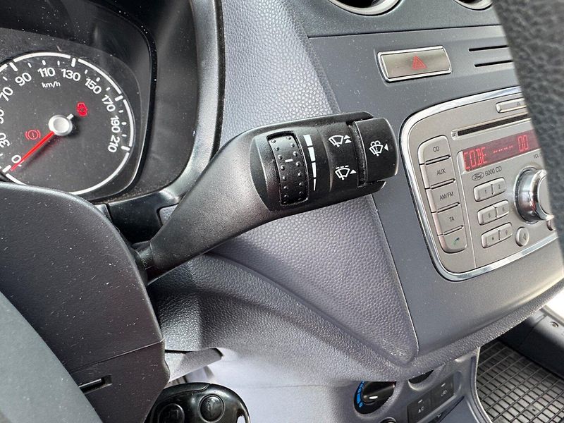 Ford Transit Connect (2011) 1.8 TDCi - fotka 17 z 28