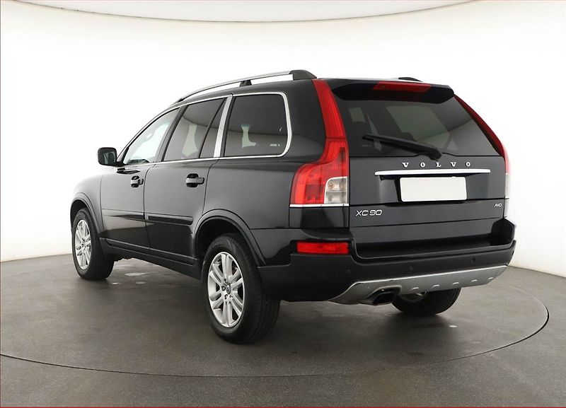 Volvo XC90 (2010) D5, 4X4, Automat, 7 míst - fotka 4 z 19