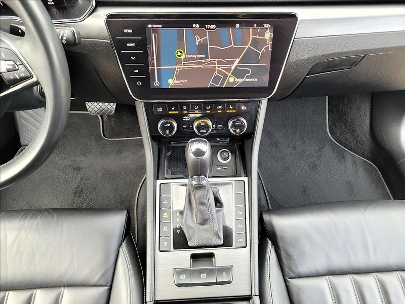Škoda Superb 1,4 PHEV,160kw,DSG,Clever+ - fotka 36 z 49