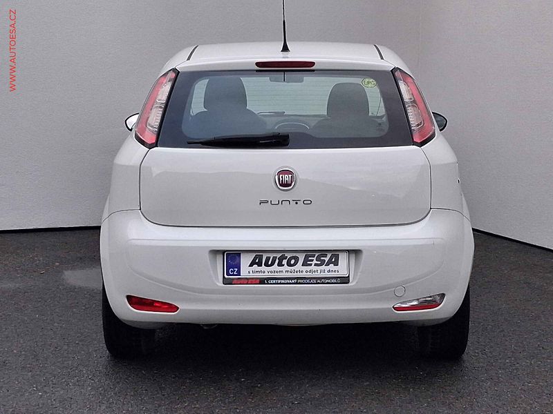 Fiat Punto (2014) 1.4i, ČR, AC, STK9/28 - fotka 5 z 13
