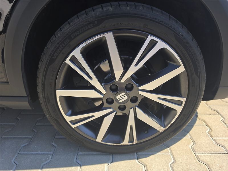 Seat Arona 1,0 TSi 85KW Style NAVI ALU - fotka 39 z 44