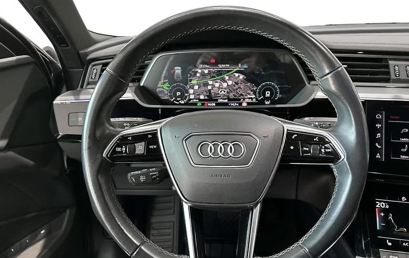 Audi Q8 e-tron SB 50 Q Kamera Vzduch Matrix - fotka 4 z 22