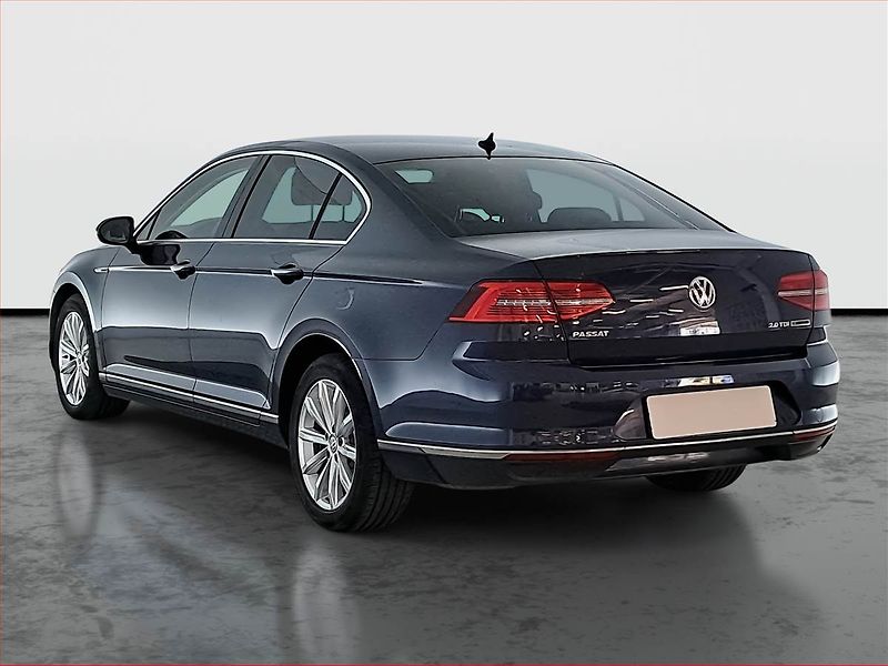 Volkswagen Passat (2015) 2.0 TDI, 4X4, Navi, Tempomat - fotka 4 z 18