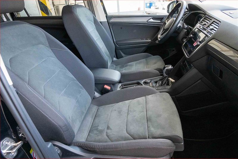 Volkswagen Tiguan (2023) Life 2.0 TDI - fotka 9 z 22