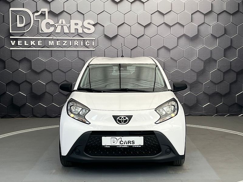 Toyota Aygo X 1.0 VVT-i 53 kW ZAMLUVENO - fotka 7 z 50