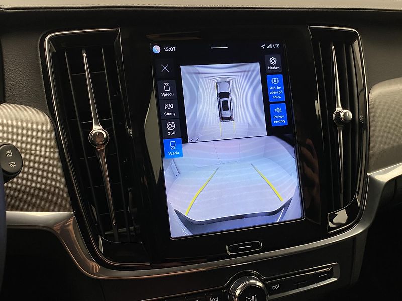 Volvo V90 T6 AWD RECHARGE BRIGHT PLUS - fotka 41 z 64