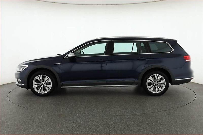 Volkswagen Passat (2017) Alltrack 2.0 TDI, 4X4, Kůže - fotka 3 z 14