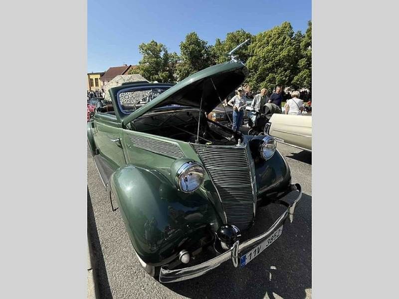 8.ročník akce Auto-moto veteráni Bucek, Stochov a Nové Strašecí. Foto: Monika Vostatková