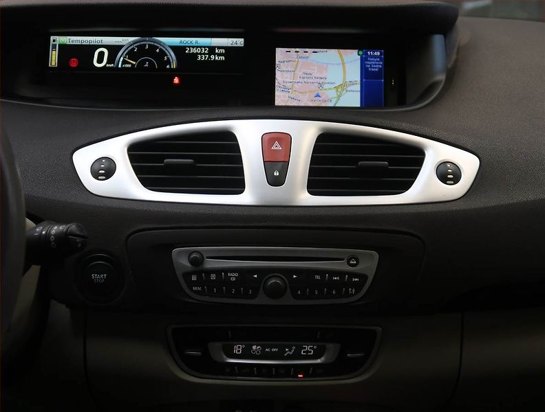 Renault Grand Scénic (2009) 1.9 dCi, po STK, jezdí výborně - fotka 12 z 21