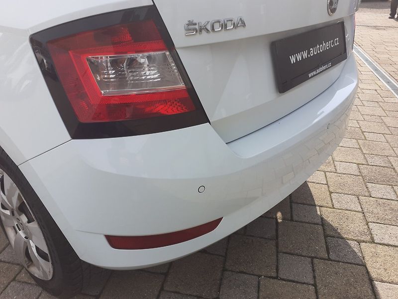 Škoda Fabia (2019) 1.0 MPI 55 Kw - fotka 24 z 33