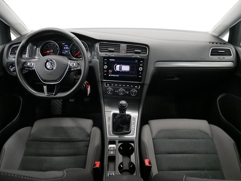 Volkswagen Golf - fotka 5 z 26