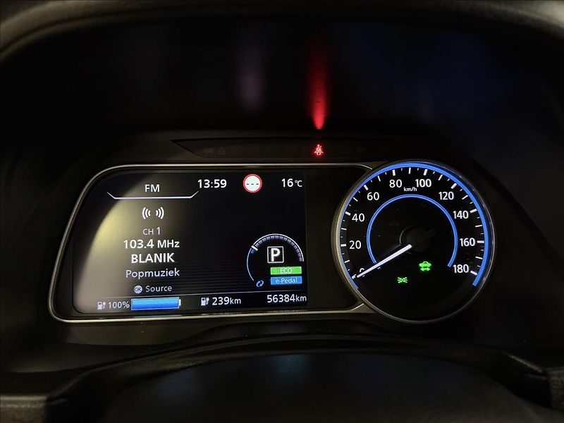 Nissan Leaf N-CONNECTA 110kW SOH 91% - fotka 17 z 38