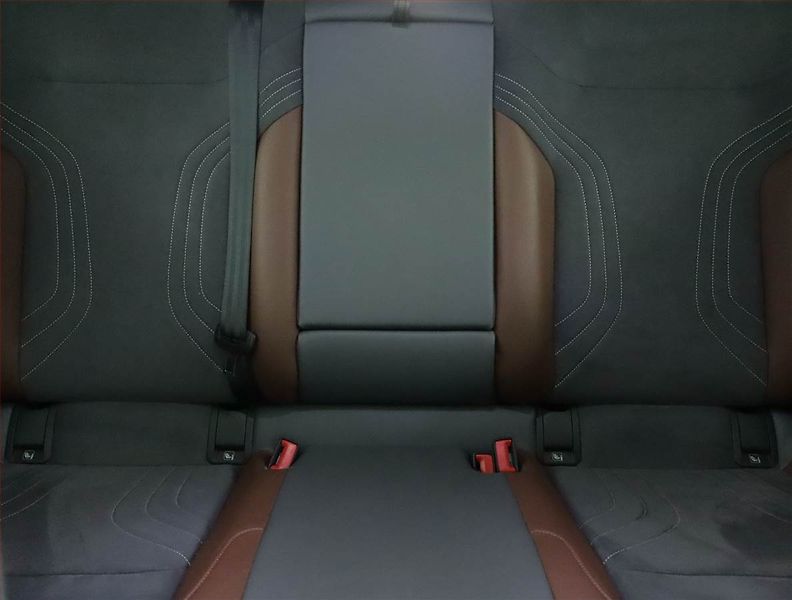 Volkswagen ID.4 (2020) 1st (82 kWh), SoH 92% - fotka 10 z 18