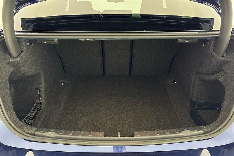 BMW Řada 3 340i xDrive - fotka 9 z 23
