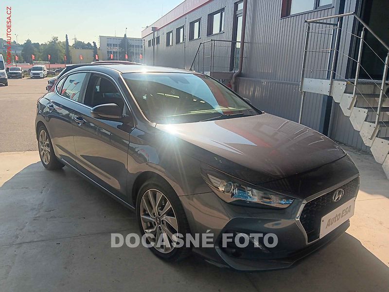Hyundai i30 (2019) 1.4 T-GDi Fastback, ČR - fotka 1 z 3