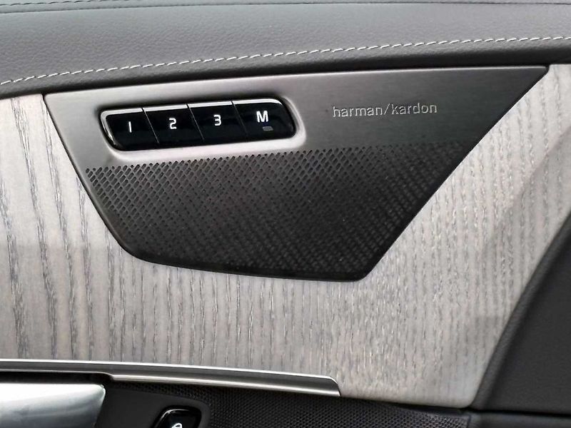 Volvo XC90 PlusDark T8,AWD,Plug-in hybrid - fotka 9 z 24