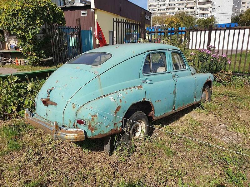 Řada aut čeká ještě na renovaci. A nebo také zůstanou v původním stavu.