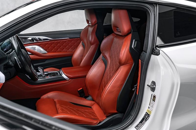 BMW M8 - fotka 19 z 26