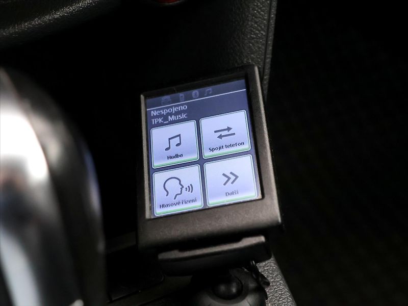 Volkswagen Caddy 1,6 TDI 75kW DSG Tažné Serv.Kn - fotka 25 z 34