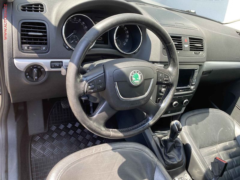 Škoda Yeti (2012) 2.0TDI, Ambition, AC - fotka 11 z 14