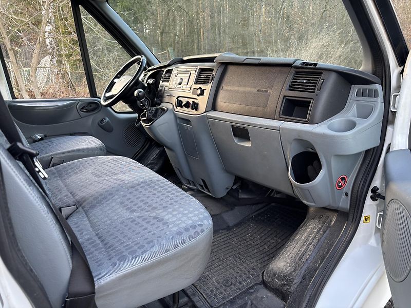 Ford Transit 350 L3H2 TREND 6 MÍST - fotka 12 z 20
