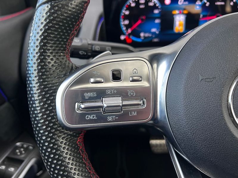 Mercedes-Benz GLB 220d-4MATIC-AMG-140KW - fotka 21 z 43