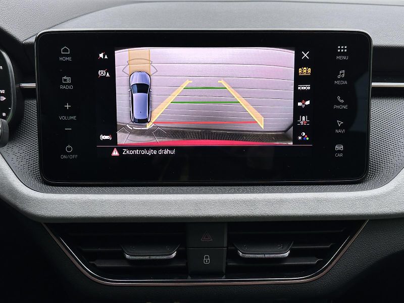 Škoda Scala 1.5TSi DSG 150PS LED V.Cockpit - fotka 32 z 44