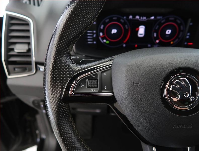 Škoda Karoq (2020) Sportline 1.5 TSI, digi klima - fotka 20 z 25