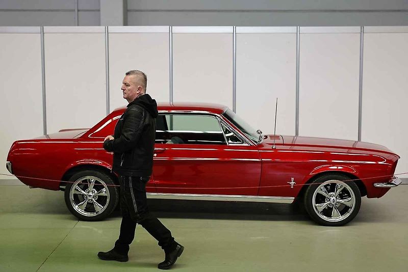 Z autosalonu v Lysé v pátek 1. listopadu 2024.