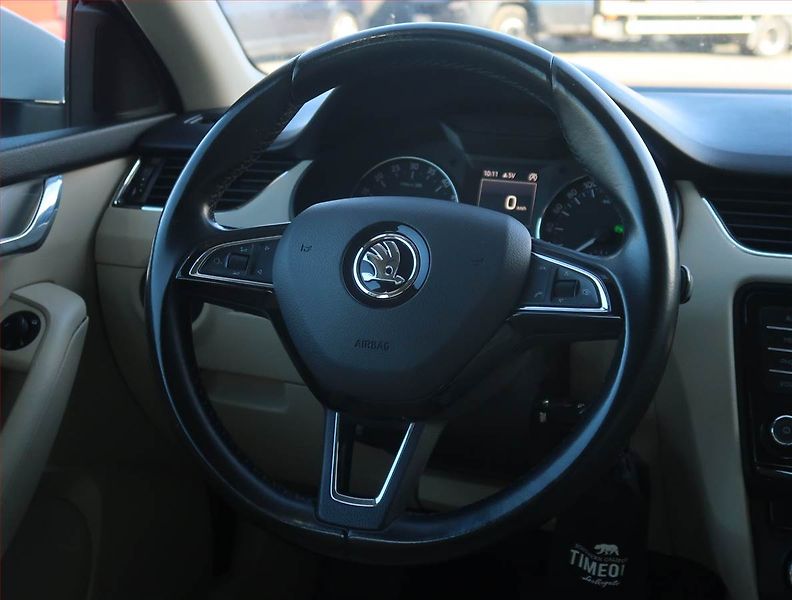 Škoda Octavia (2015) Style 1.6 TDI, Automat, Navi - fotka 15 z 18