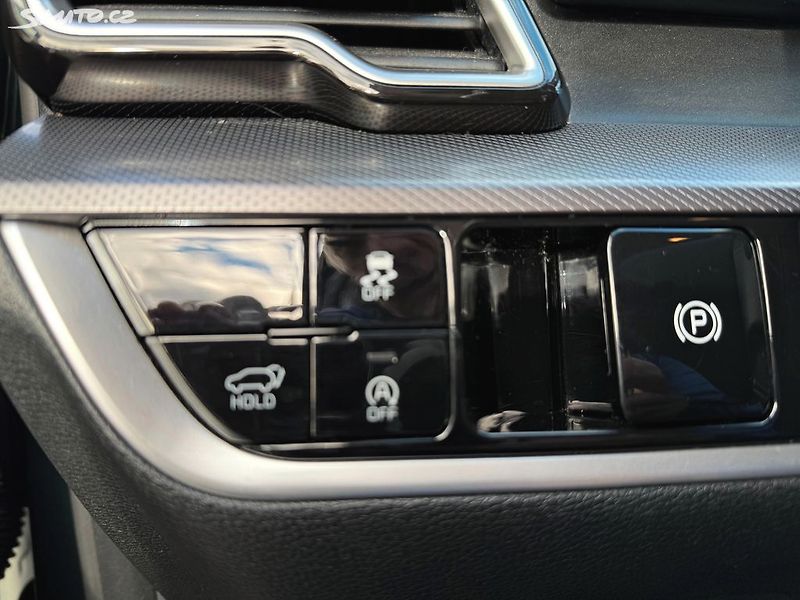 Kia Sportage 1.6 CRDI 100 kW ČR TAŽNÉ - fotka 24 z 41