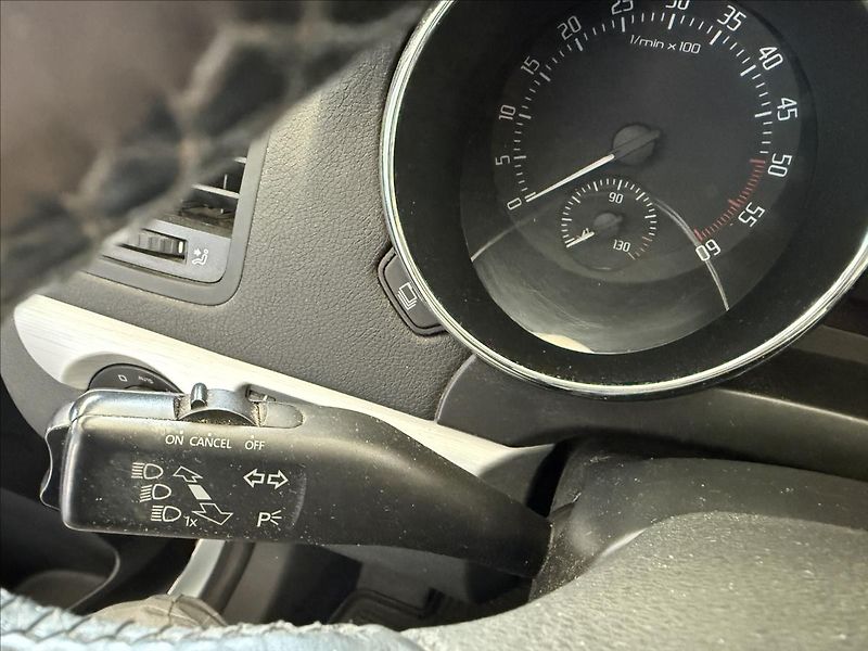 Škoda Yeti 2,0   TDI 81kW,4x4,SERVISKA,TA - fotka 14 z 29