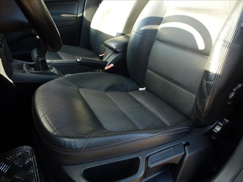 Škoda Octavia 1,9 TDI Pěkná - Bez koroze!!! - fotka 19 z 50