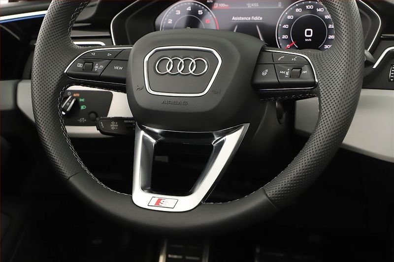 Audi A5 (2024) 40 TFSI - fotka 25 z 26