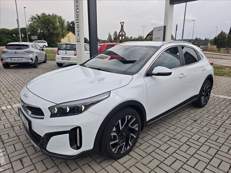 Kia XCeed 1,5 T-GDI 103kW 7DCT automat - fotka 2 z 21