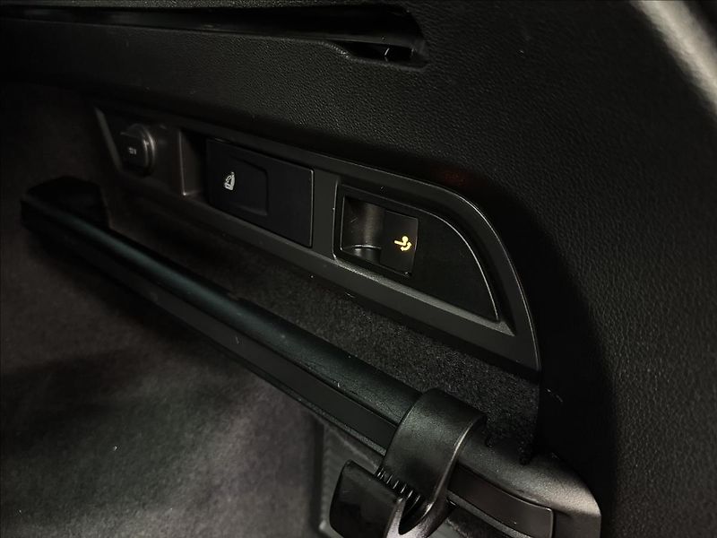 Škoda Kodiaq SPORTLINE 147kW 4x4 NEZ-TOP - fotka 38 z 49