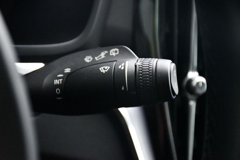 Volvo V60 2.0B4 LED NAV TAŽNÉ - fotka 29 z 49