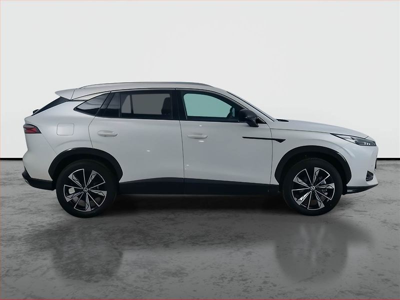 MG HS (2025) 1.5 TGI, Exclusive, Navigace - fotka 6 z 20