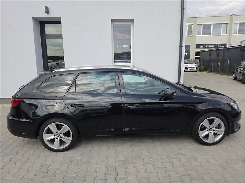 Seat Leon 1,4 TSi 110KW ST FR+ KŮŽE NAVI - fotka 5 z 46