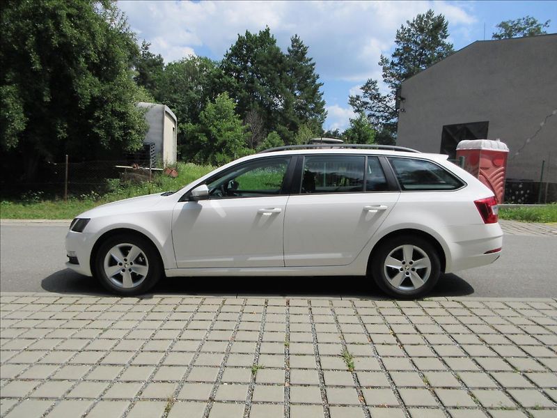 Škoda Octavia 1,6 TDi 85 Kw, Navi, Nové v ČR - fotka 6 z 28